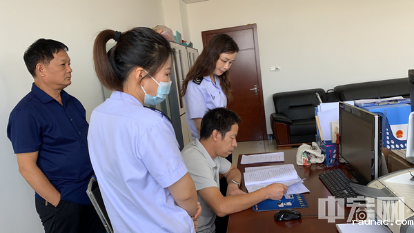 1630379840375183.png 第三督察组对区税务局任务事项完成情况进行核实 王小红 摄.png